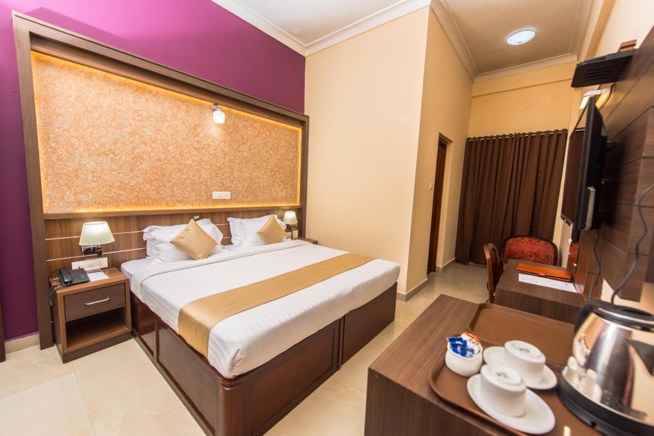 Kallada Golden Hotel Thrissur Εξωτερικό φωτογραφία